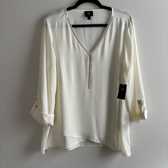 JM Collection Ivory V-Neck Blouse - Picture 1 of 2